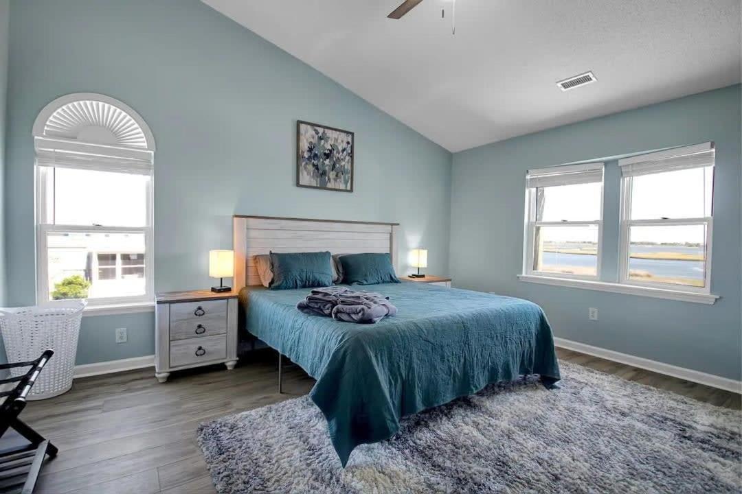 Surf City Serene Waterfront Vacation Home Kültér fotó